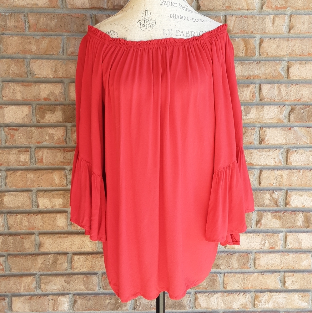 Zan Red Boho Peasant Style Ruffle Detail Top.